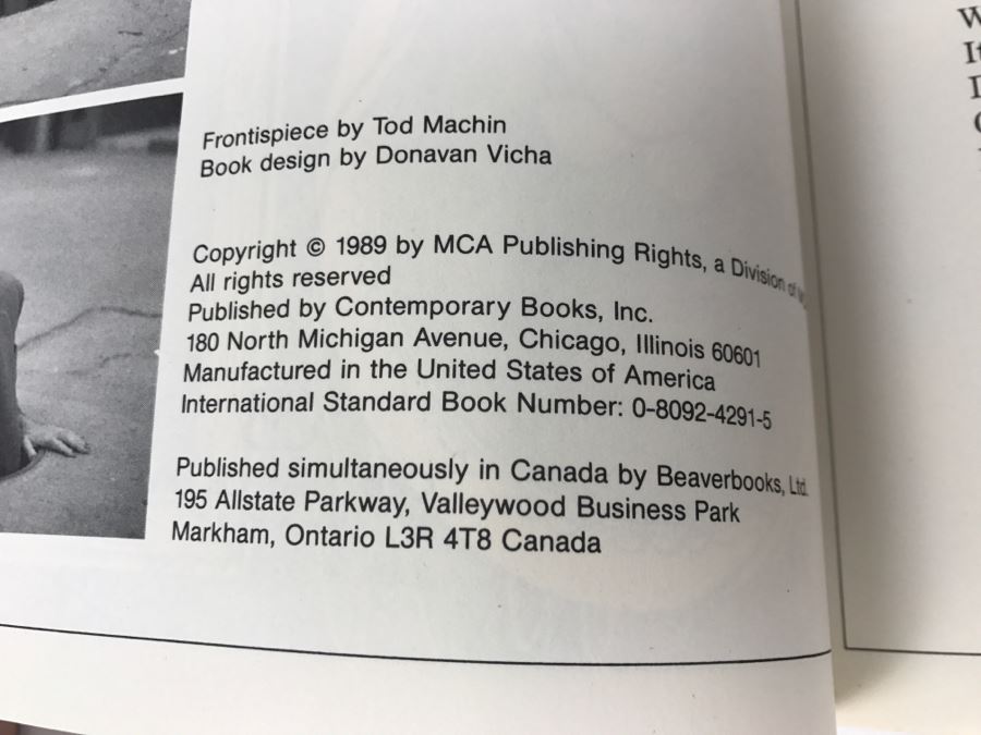 Vintage 1989 Book The Munsters Television's First Family Of Fright By Stephen Cox [Photo 8]