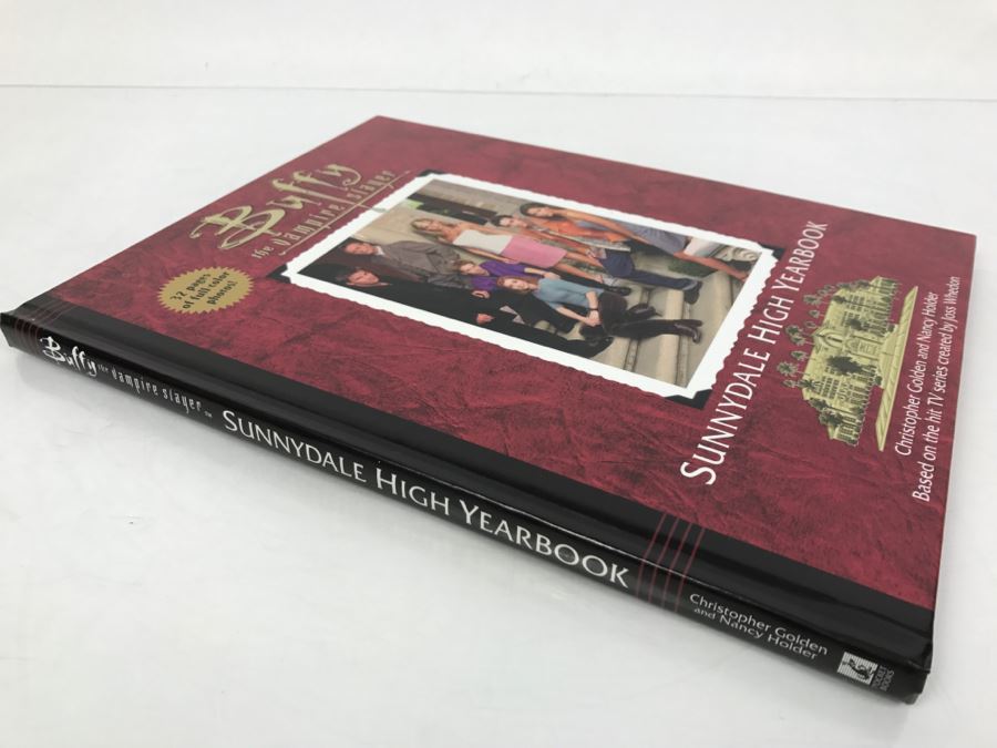 First Pocket Books Hardcover Printing 1999 Buffy The Vampire Slayer Sunnydale High Yearbook By Christopher Golden And Nancy Holder (Signed By Mystery Person) [Photo 4]