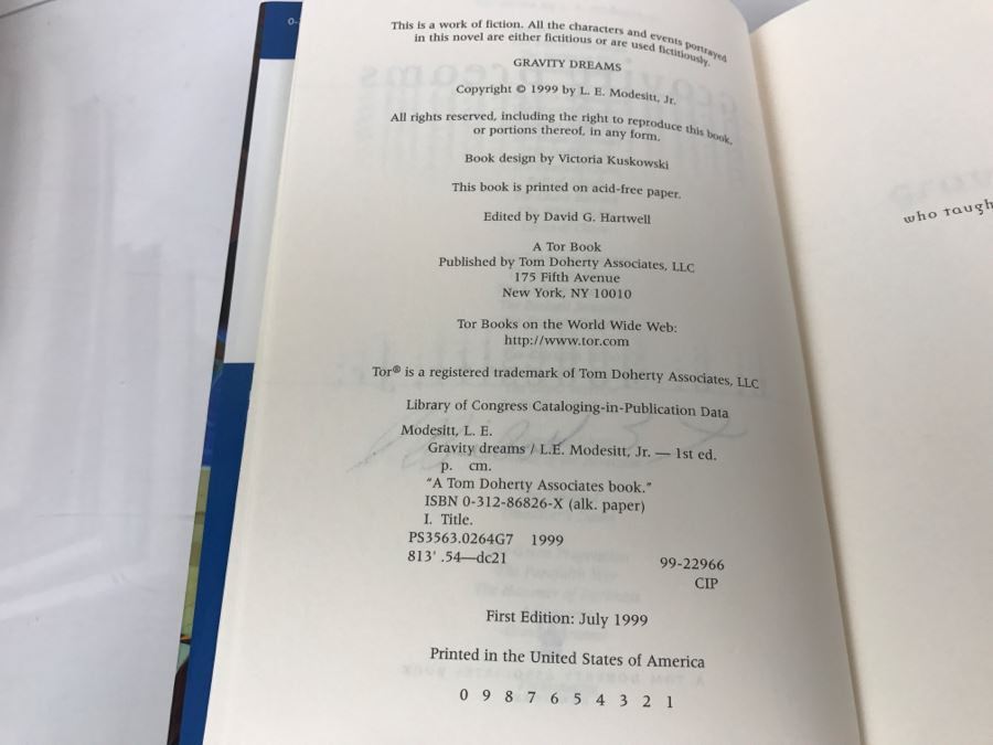 Signed First Edition 1999 Hardcover Book Gravity Dreams By L.E. Modesitt, Jr. [Photo 8]