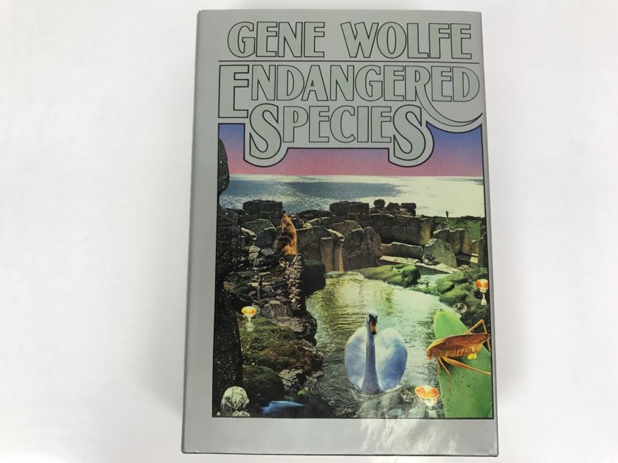 Signed First Edition 1989 Hardcover Book Endangered Species By Gene Wolfe [Photo 2]