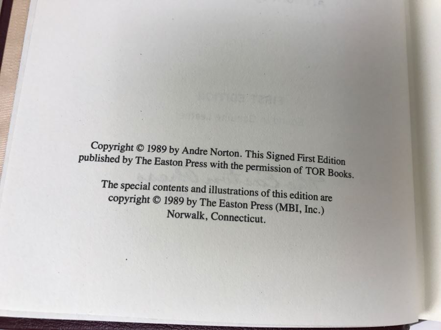 Signed First Edition 1989 Easton Press Hardcover Book Wizards' Worlds By Andre Norton [Photo 12]