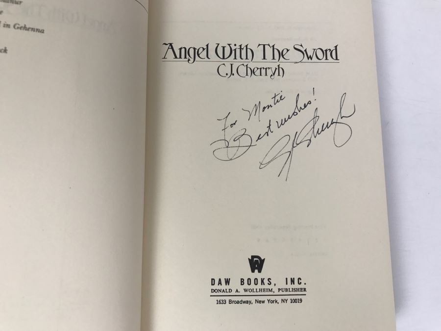 Signed First Printing 1985 Hardcover Book Angel With The Sword By C.J. Cherryh [Photo 5]