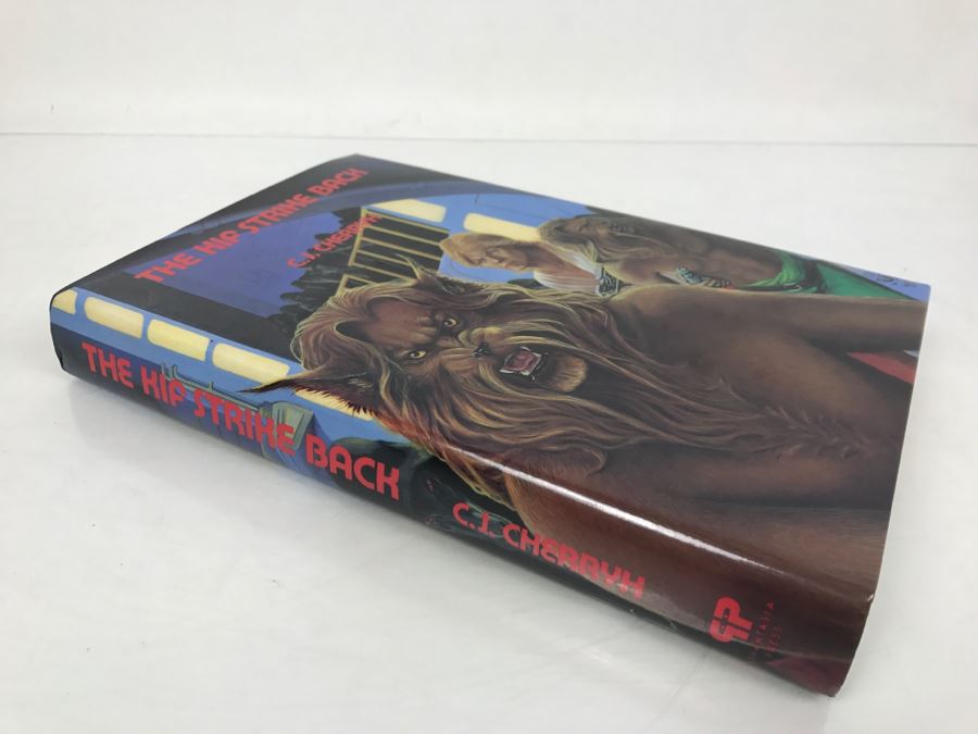 Signed First Edition 1985 Hardcover Book The Kif Strike Back By C.J. Cherryh Phantasia Press [Photo 3]