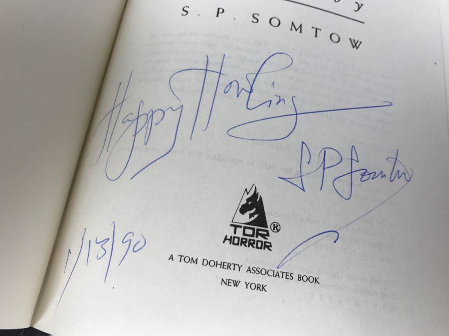 Signed First Edition 1989 Hardcover Book Moon Dance By Somtow Sucharitkul [Photo 7]