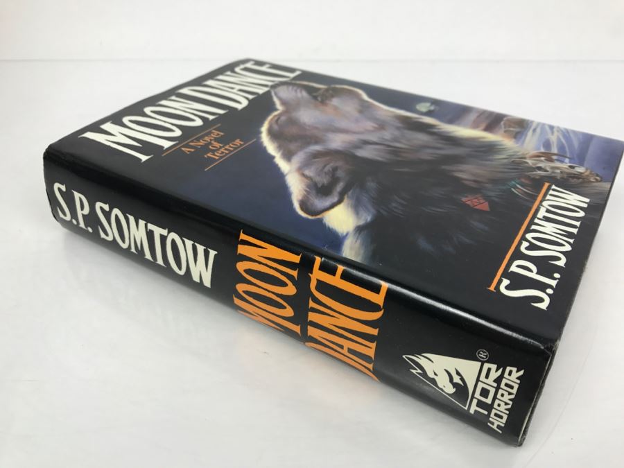 Signed First Edition 1989 Hardcover Book Moon Dance By Somtow Sucharitkul [Photo 3]