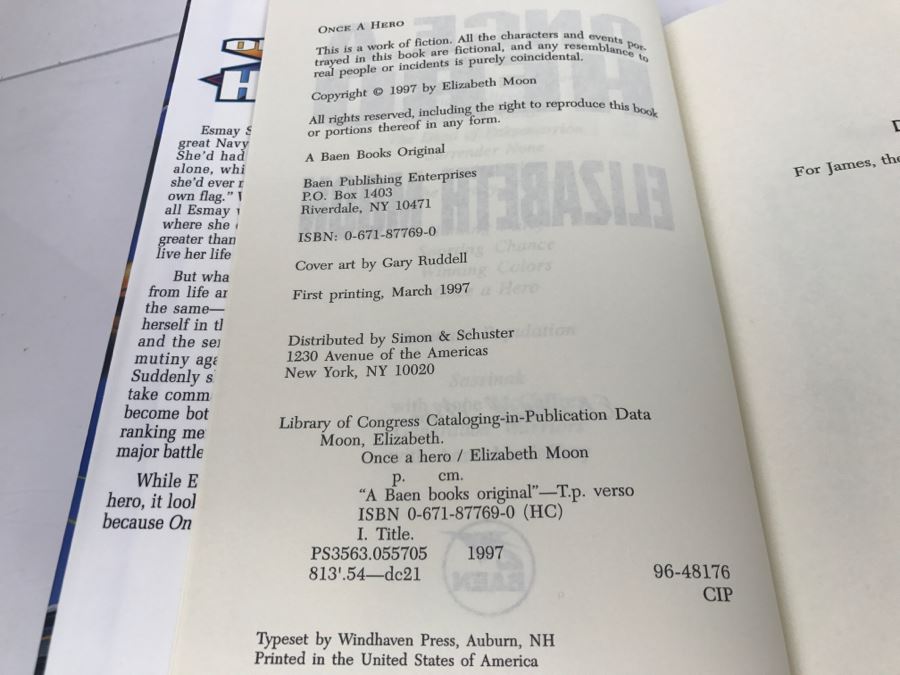 Signed First Printing 1997 Hardcover Book Once A Hero By Elizabeth Moon [Photo 7]