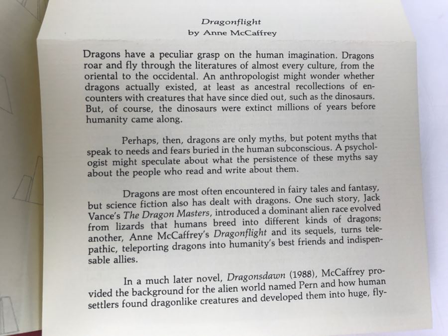 Signed Easton Press Hardcover Book Dragonflight By Anne McCaffrey Masterpiece Of Science Fiction [Photo 7]