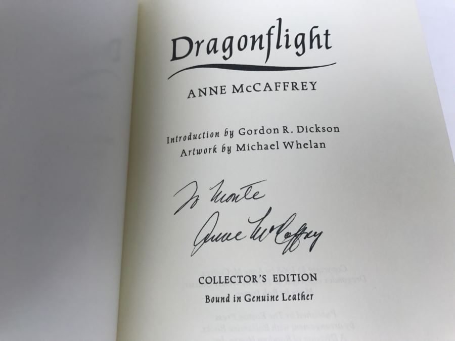 Signed Easton Press Hardcover Book Dragonflight By Anne McCaffrey Masterpiece Of Science Fiction [Photo 9]