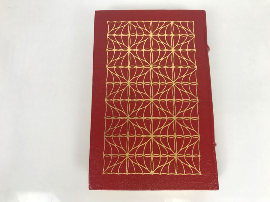 Signed Easton Press Hardcover Book Dragonflight By Anne McCaffrey Masterpiece Of Science Fiction [Photo 5]