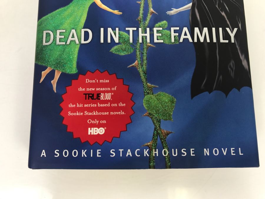 dead in the family charlaine harris dead in the family charlaine harris