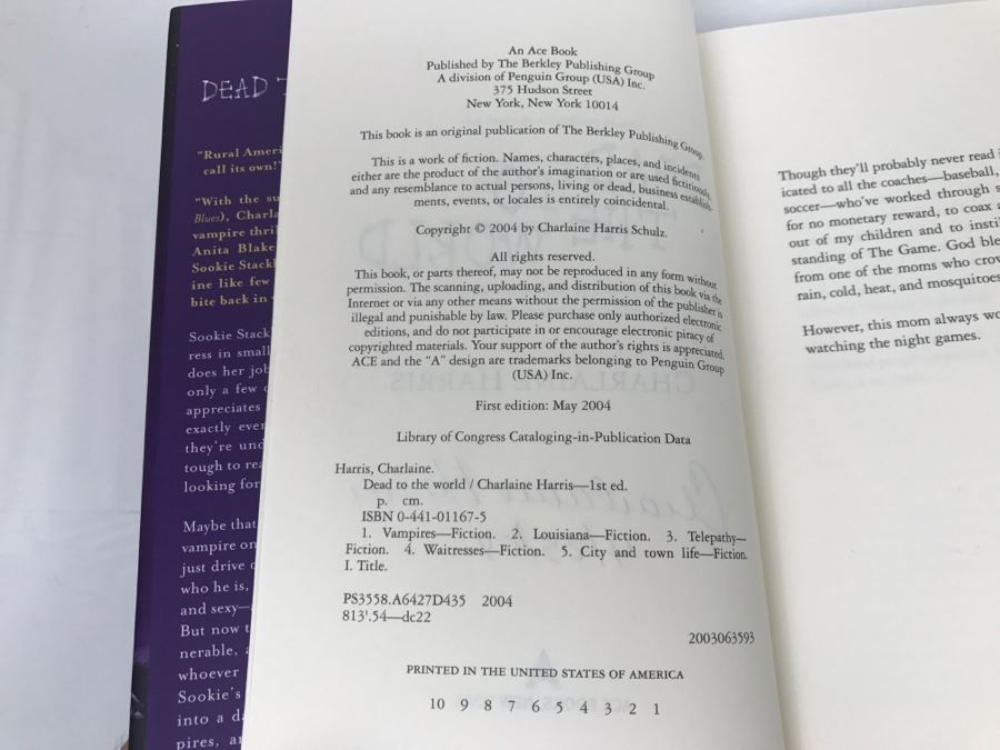 Signed First Edition 2004 Hardcover Book Dead To The World By Charlaine Harris [Photo 8]