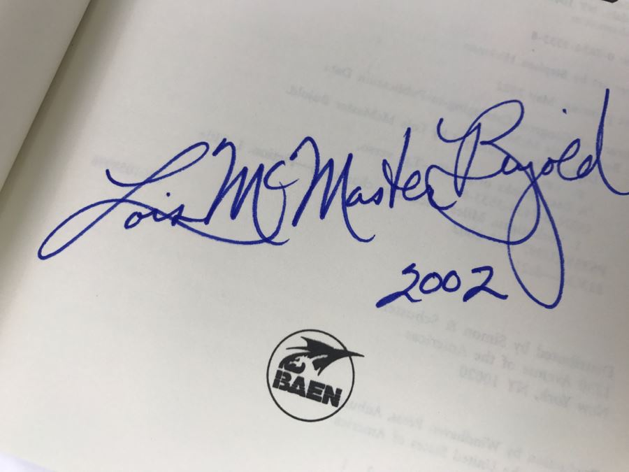 Signed First Printing 2002 Hardcover Book Diplomatic Immunity By Lois McMaster Bujold [Photo 7]