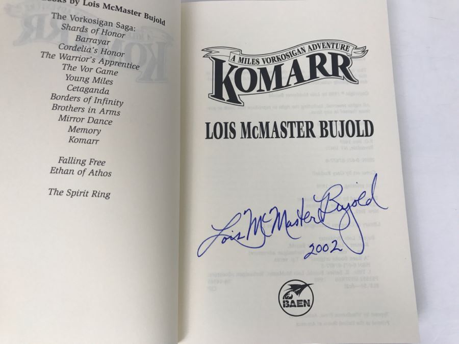 Signed First Printing 1998 Hardcover Book Komarr By Lois McMaster Bujold [Photo 5]