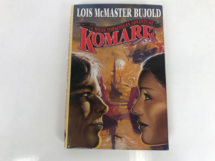 Signed First Printing 1998 Hardcover Book Komarr By Lois McMaster Bujold [Photo 2]