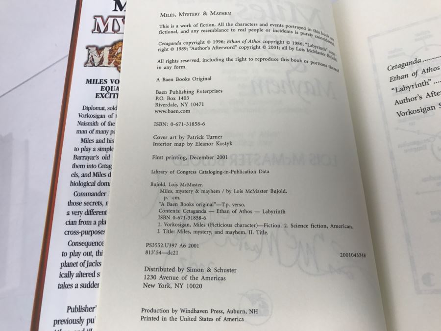 Signed First Printing 2001 Hardcover Book Miles, Mystery And Mayhem By Lois McMaster Bujold [Photo 8]