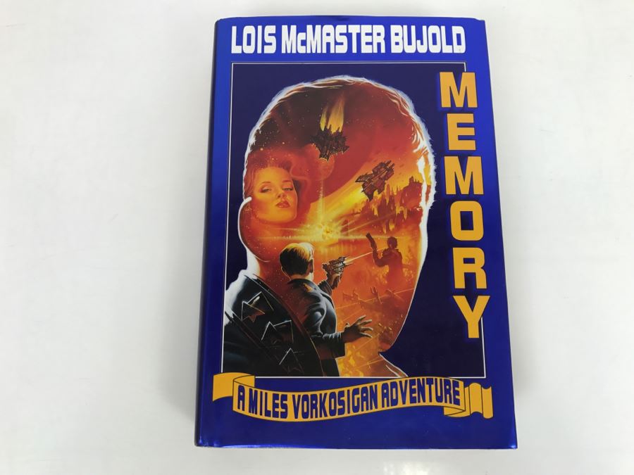 Signed First Printing 1996 Hardcover Book Memory By Lois McMaster Bujold [Photo 2]