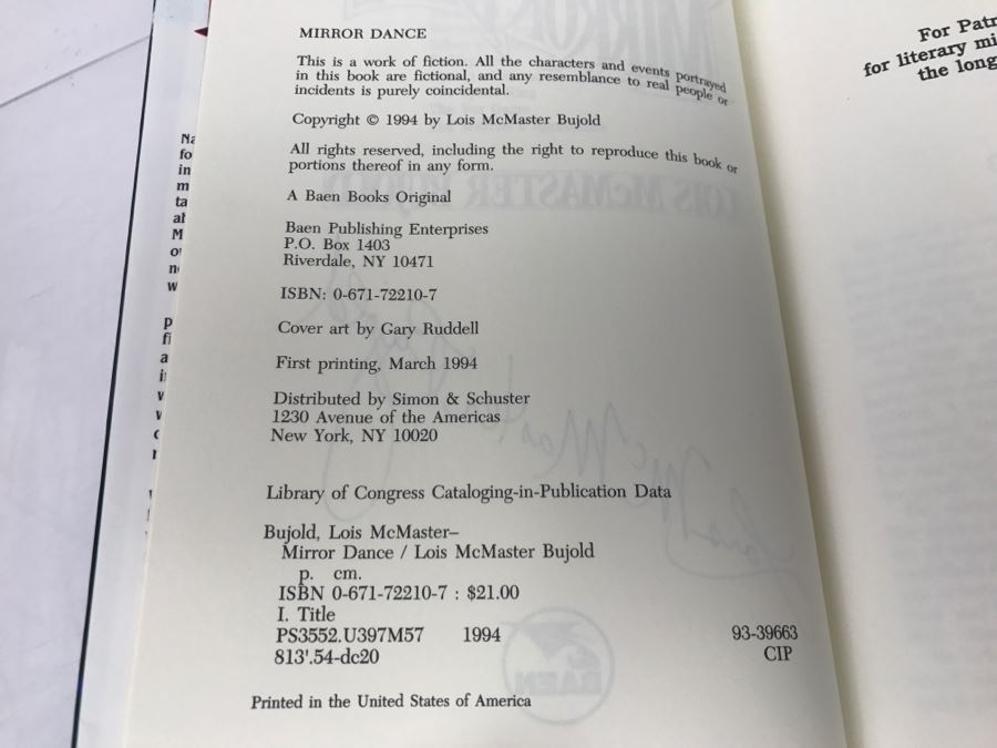 Signed First Printing 1994 Hardcover Book Mirror Dance By Lois McMaster Bujold [Photo 8]