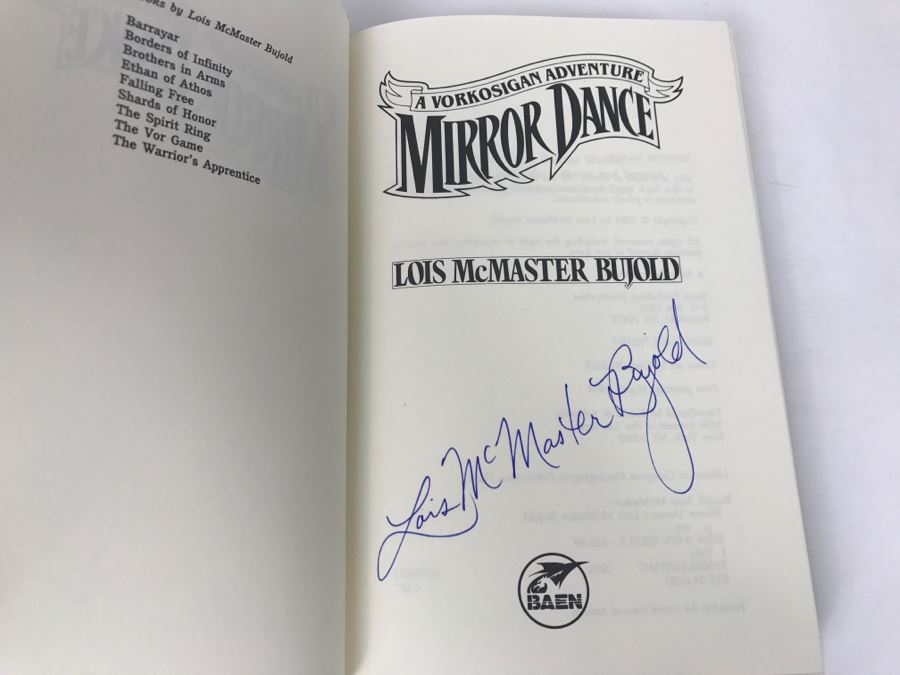 Signed First Printing 1994 Hardcover Book Mirror Dance By Lois McMaster Bujold [Photo 5]