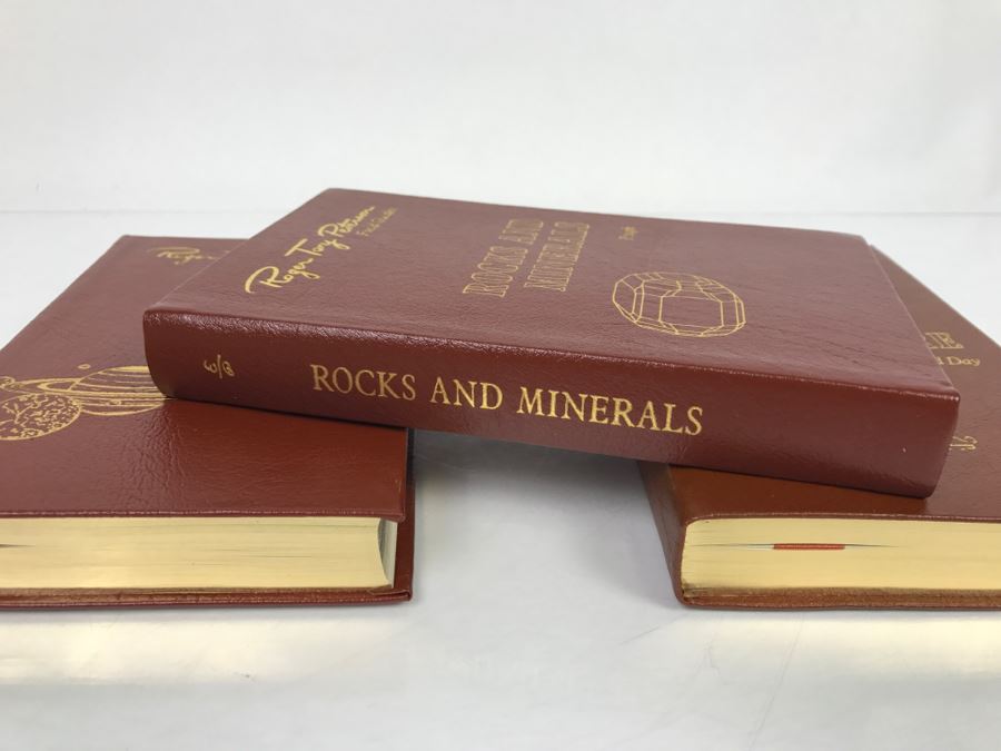 (3) Easton Press Books 1985 The Fiftieth Anniversary Edition Roger Tory Peterson Field Guides Sponsored By The National Audobon Society And The National Wildlife Federation (See Details For Titles) - Earth Universe [Photo 5]