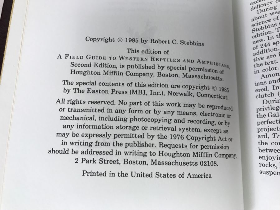 (5) Easton Press Books 1985 The Fiftieth Anniversary Edition Roger Tory Peterson Field Guides Sponsored By The National Audobon Society And The National Wildlife Federation (See Details For Titles) - Animals [Photo 9]