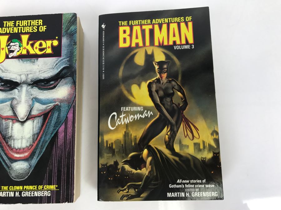 Pair Of Paperback Books: Signed 1990 Copy Of The Further Adventures Of The Joker (Signed By Martin H. Grenberg, Edward Bryant, Robert Sheckley, Garfield Reeves-Stevens And Mike Resnick) And 1993 The Further Adventures Of Batman Vol 3 Feat Catwoman [Photo 4]