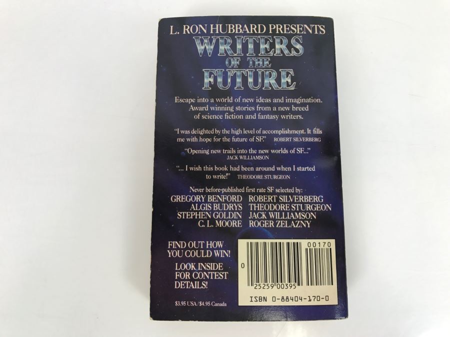 Signed Paperback Book L. Ron Hubbard Presents Writers Of The Future - Signed By Algis Budrys, Robert Silverberg And Leonard Carpenter [Photo 5]