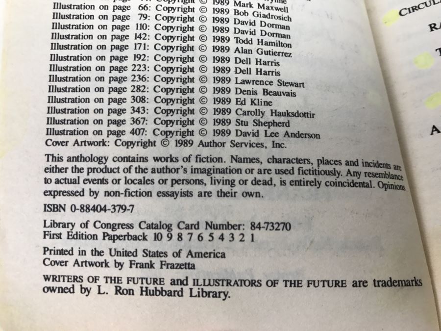 Signed First Edition 1989 Paperback Book L. Ron Hubbard Presents Writers Of The Future Volume V (Signed By Algis Budrys, Jane Yolen, Hal Clement, Gary Shockley And Kelly Freas) [Photo 7]
