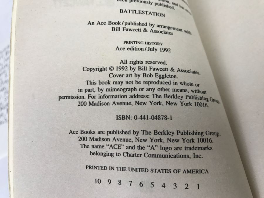 Signed First Edition 1992 Paperback Book Battlestation Book One (Signed By Mike Resnick And S.M. Stirling) [Photo 8]