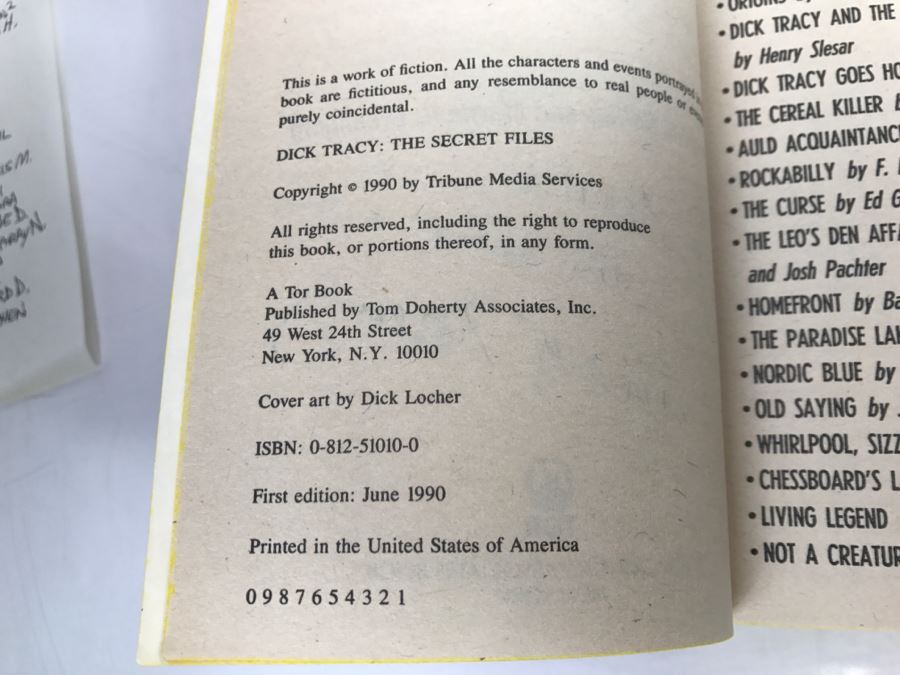 Signed First Edition 1990 Paperback Book Dick Tracy: The Secret Files (Signed By Martin H. Greenberg And Mike Resnick) [Photo 8]