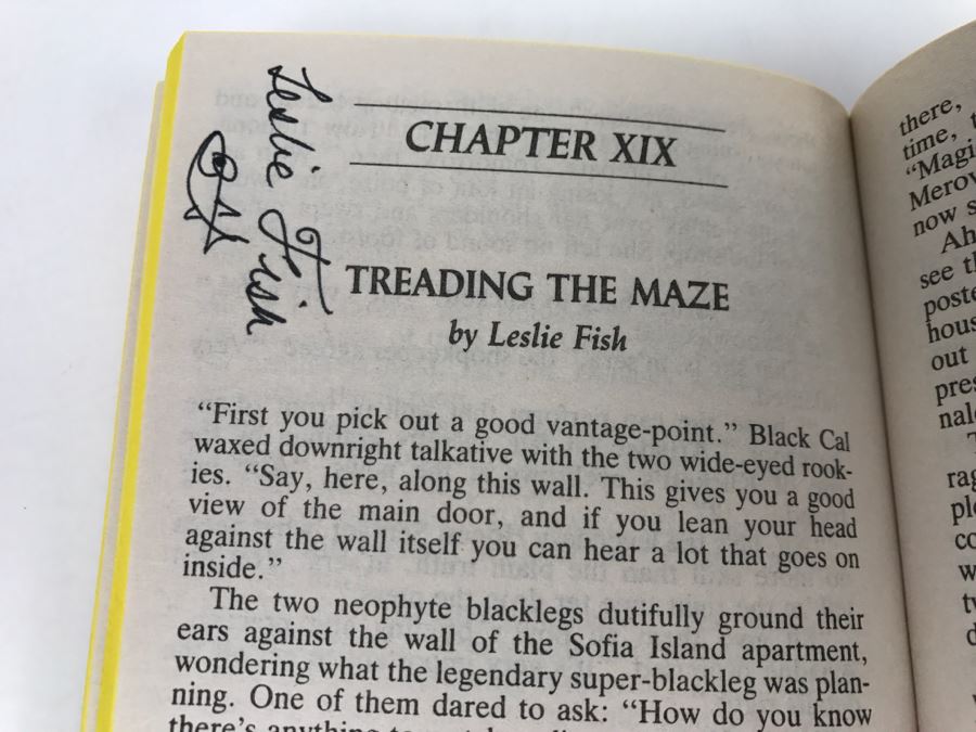 Signed First Printing 1988 Paperback Book Merovingen Nights #3 Troubled Waters By C.J. Cherryh (Signed By C.J. Cherryh, Mercedes Lackey, Roberta Rogow And Leslie Fish) [Photo 14]