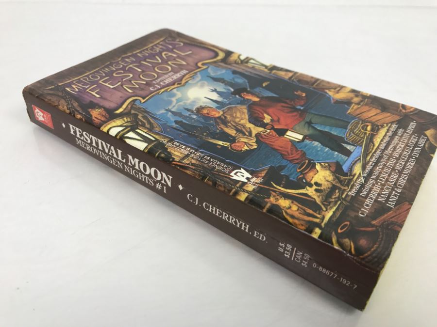 Signed First Printing 1987 Paperback Book Merovingen Nights Festival Moon By C.J. Cherryh (Signed By C.J. Cherryh, Mercedes Lackey And Leslie Fish) [Photo 2]