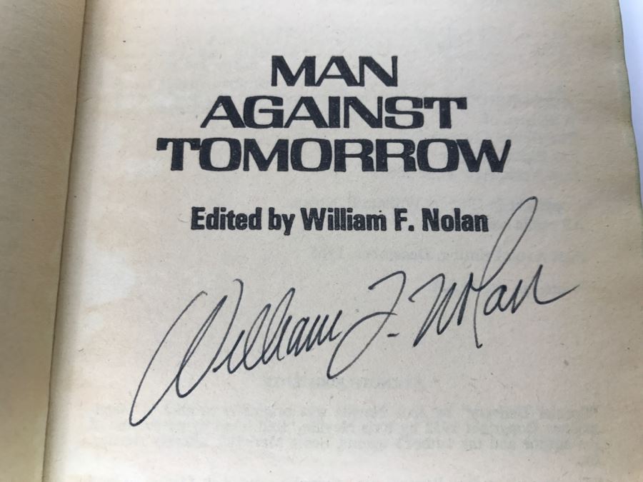 Signed First Avon Printing 1965 Paperback Book Man Against Tomorrow (Signed By William F. Nolan, Ray Bradbury And George Clayton Johnson) [Photo 7]