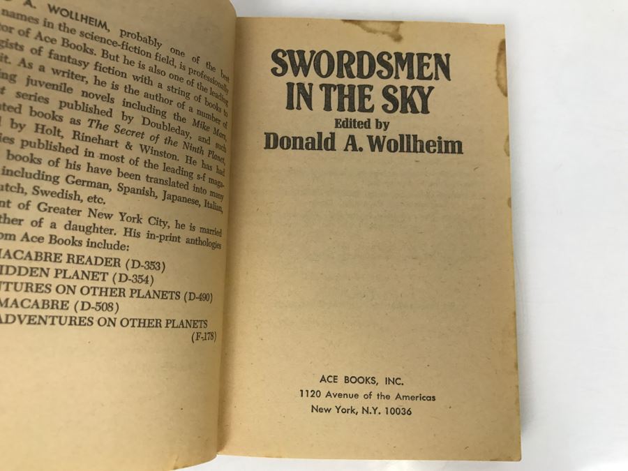 Signed 1964 Paperback Book Swordsmen In The Sky (Signed By Poul Anderson And Andre Norton) [Photo 6]