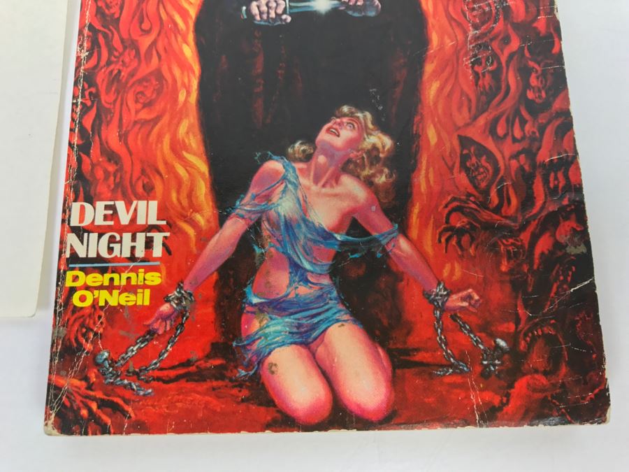 Signed Marvel Magazine Group Tales Of Terror And The Macabre The Haunt Of Horror August 1973 Signed By Anne McCaffrey [Photo 5]