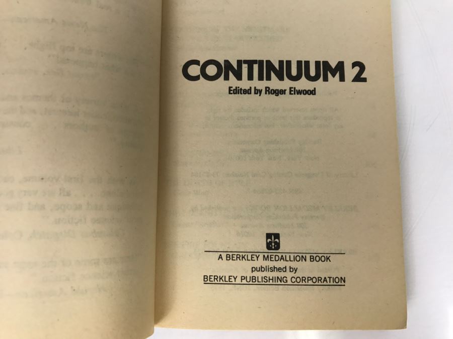 Signed 1975 Paperback Book Continuum 2 (Signed By Poul Anderson And Anne McCaffrey) [Photo 6]
