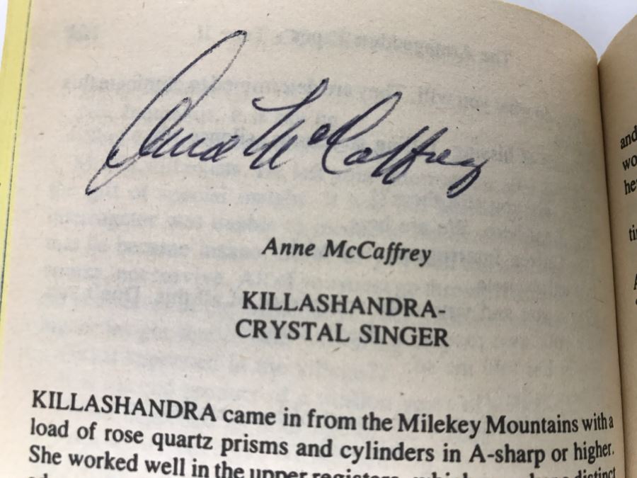 Signed 1975 Paperback Book Continuum 2 (Signed By Poul Anderson And Anne McCaffrey) [Photo 12]