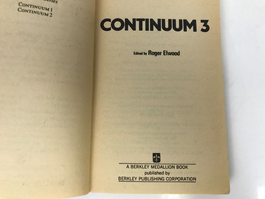 Signed 1975 Paperback Book Continuum 3 (Signed By Poul Anderson And Anne McCaffrey) [Photo 6]