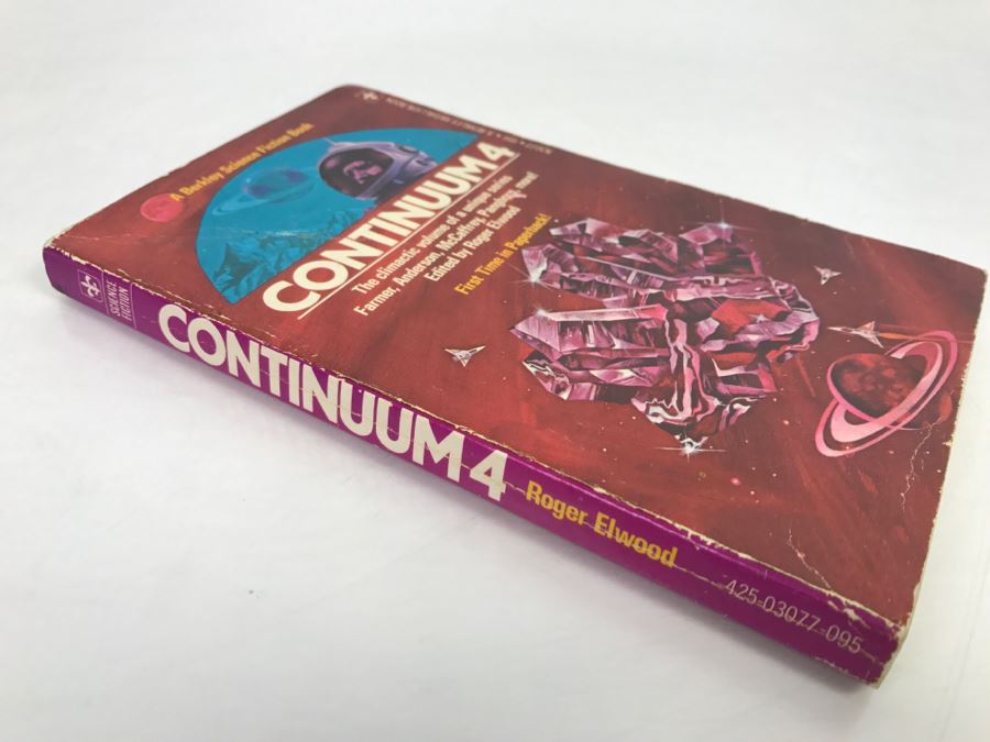 Signed 1976 Paperback Book Continuum 4 (Signed By Poul Anderson And Anne McCaffrey) [Photo 4]