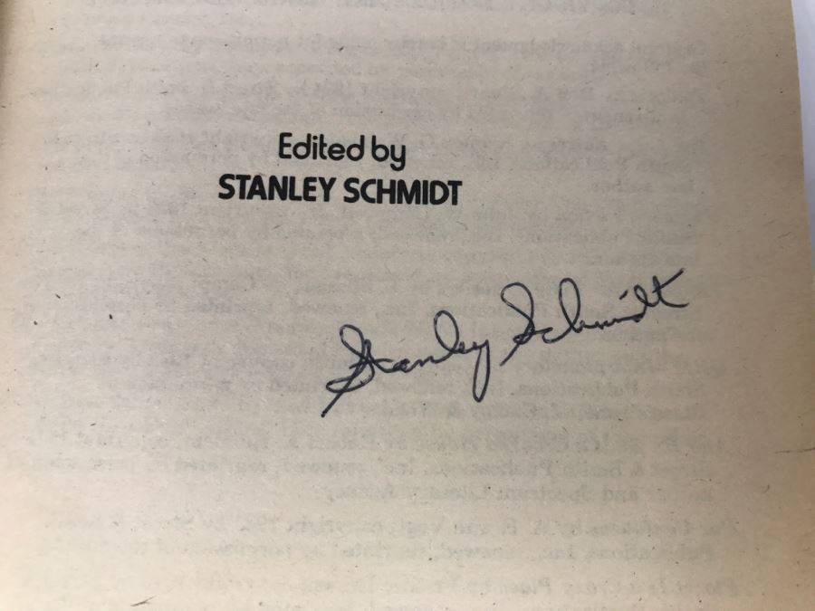 Signed Paperback Book Fifty Years Of The Best Science Fiction From Analog (Signed By Stanley Schmidt, L. Sprague De Camp, A. E. Van Vogt, Poul Anderson, Ben Bova And Vonda N. McIntrye) [Photo 5]