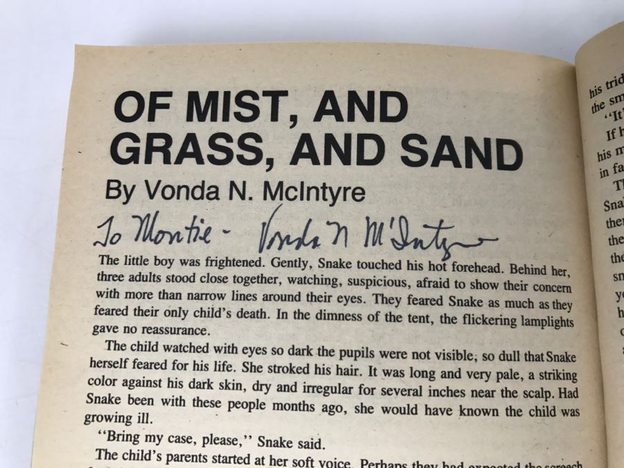 Signed Paperback Book Fifty Years Of The Best Science Fiction From Analog (Signed By Stanley Schmidt, L. Sprague De Camp, A. E. Van Vogt, Poul Anderson, Ben Bova And Vonda N. McIntrye) [Photo 10]