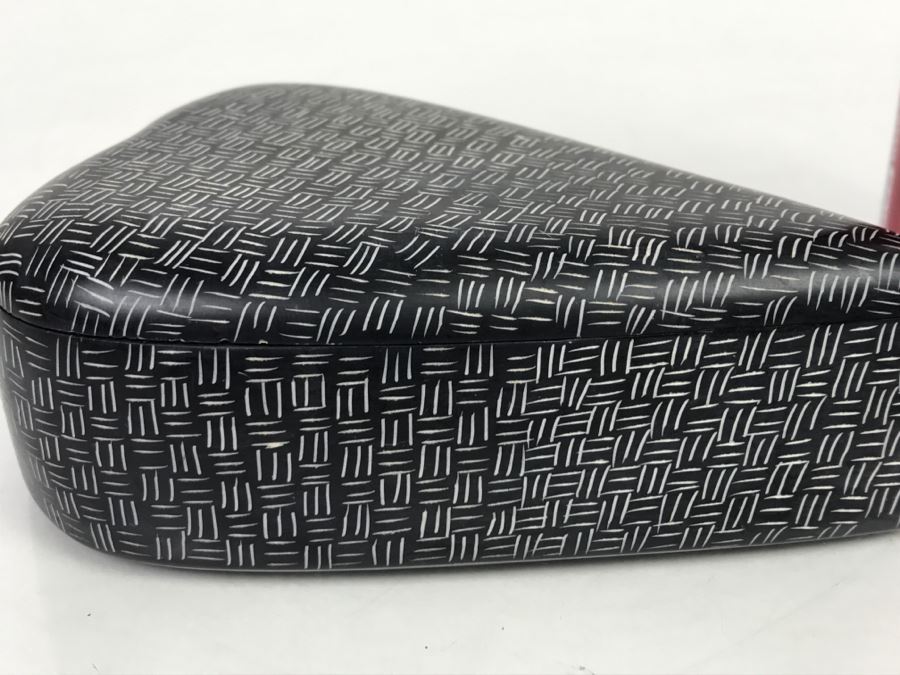 Genuine Besmo Product Hand Carved In Kenya Black And White Heart Shaped Box [Photo 8]