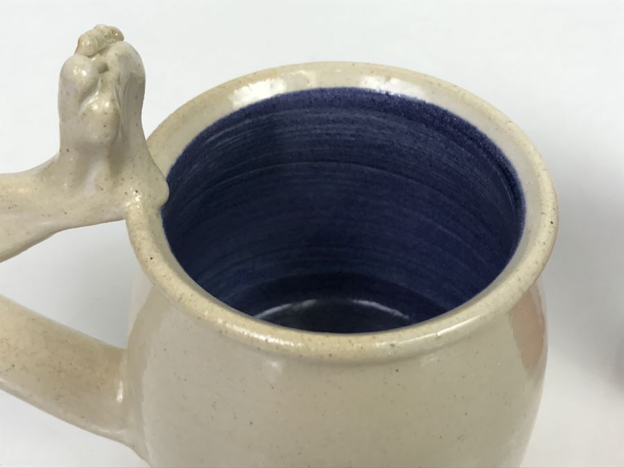 Potter Pottery Mug With Leg Foot Handle [Photo 8]