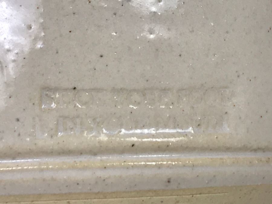 Potter Pottery Mug With Leg Foot Handle [Photo 5]