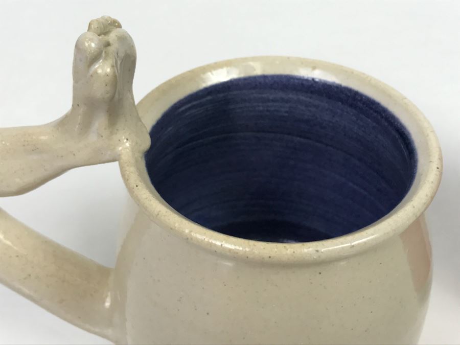 Potter Pottery Mug With Leg Foot Handle [Photo 6]
