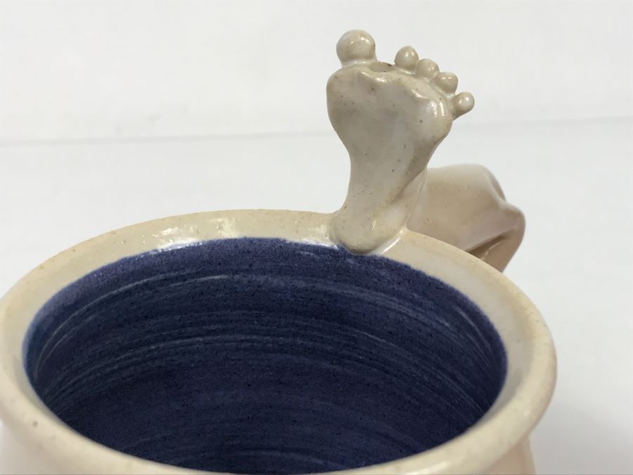 Potter Pottery Mug With Leg Foot Handle [Photo 11]