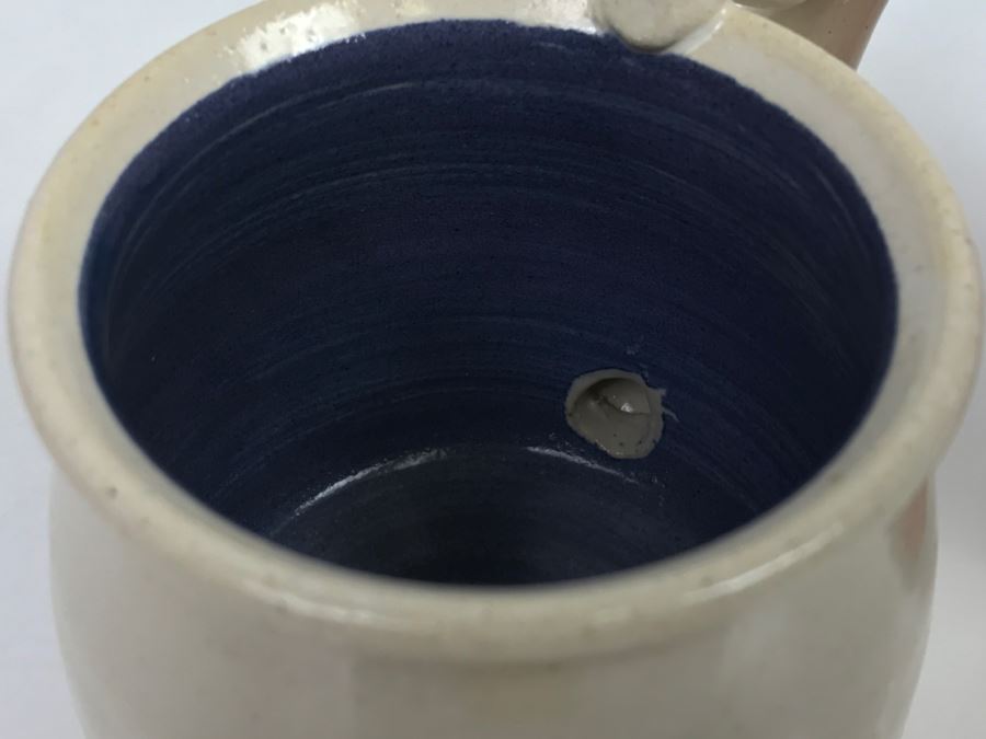 Potter Pottery Mug With Leg Foot Handle [Photo 12]