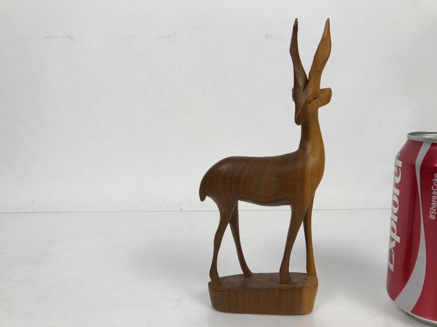 Vintage Kenya Africa Antelope Animal Carving [Photo 1]