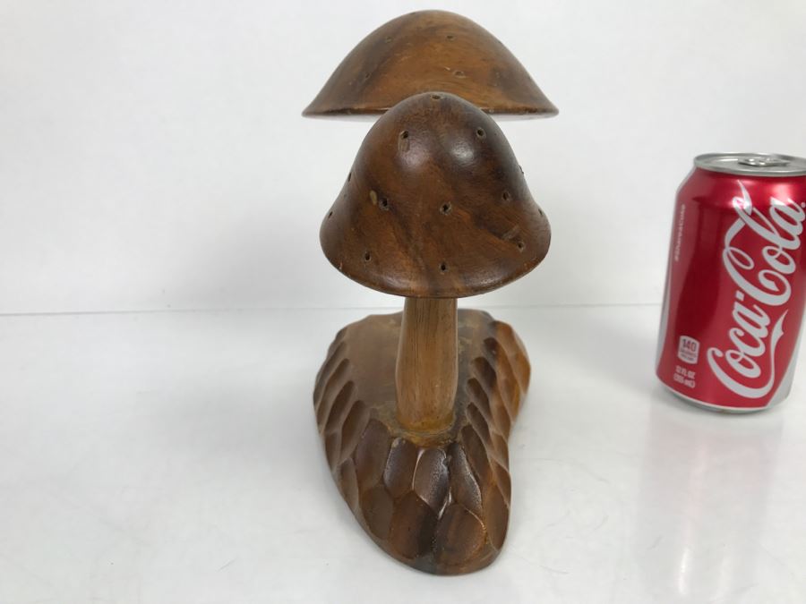 Mid-Century Mushroom Hors D'oeuvres Appetizer Toothpick Server Wood Holder Stand [Photo 10]