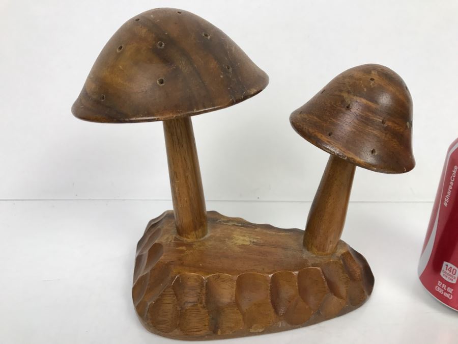 Mid-Century Mushroom Hors D'oeuvres Appetizer Toothpick Server Wood Holder Stand [Photo 2]