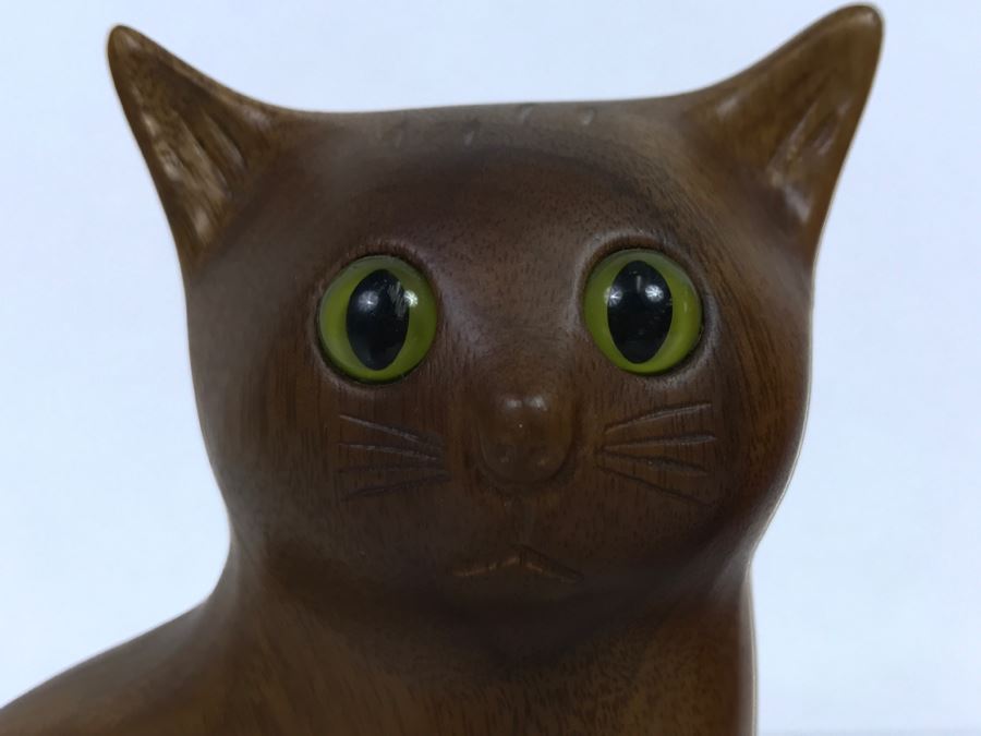 Oregon Myrtlewood Cat Sculpture [Photo 4]